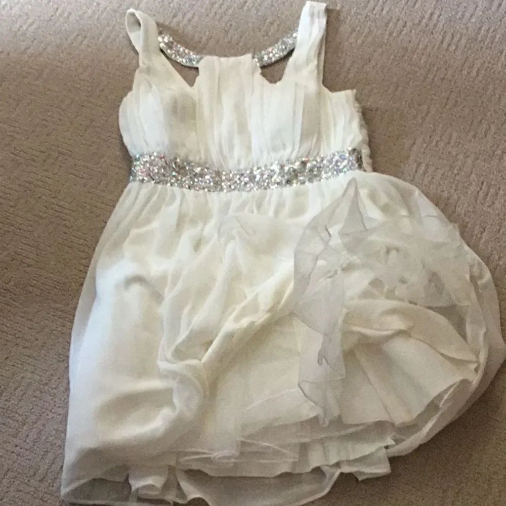 Ladies JR size 11 formal dress in cream w/beading